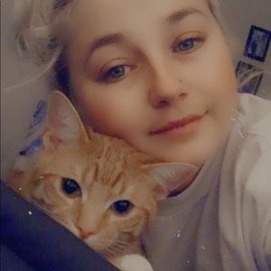 Meet your Posher, Destini